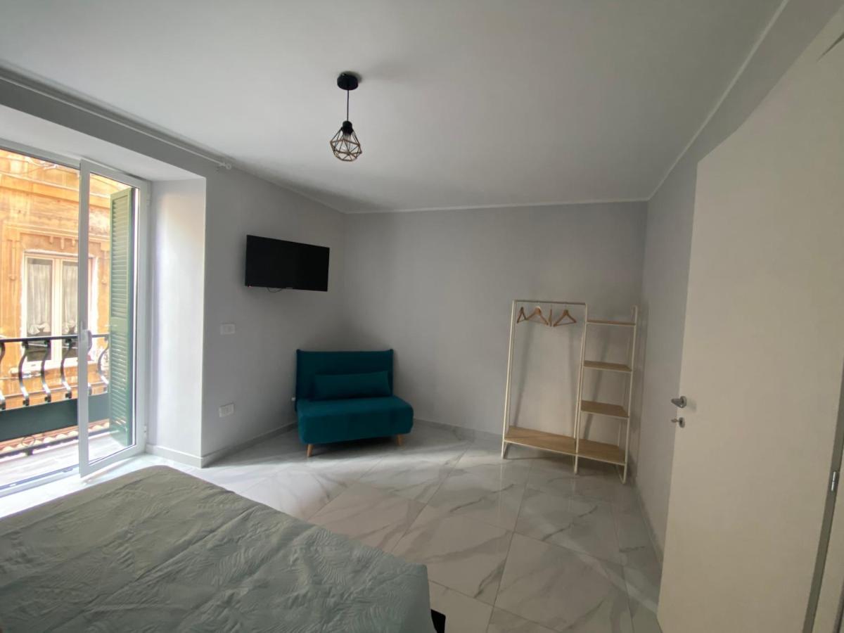 Isla Home Наполи Екстериор снимка